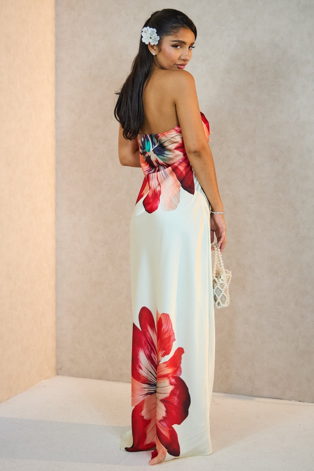 Robe longue bustier évasée à fleurs beige