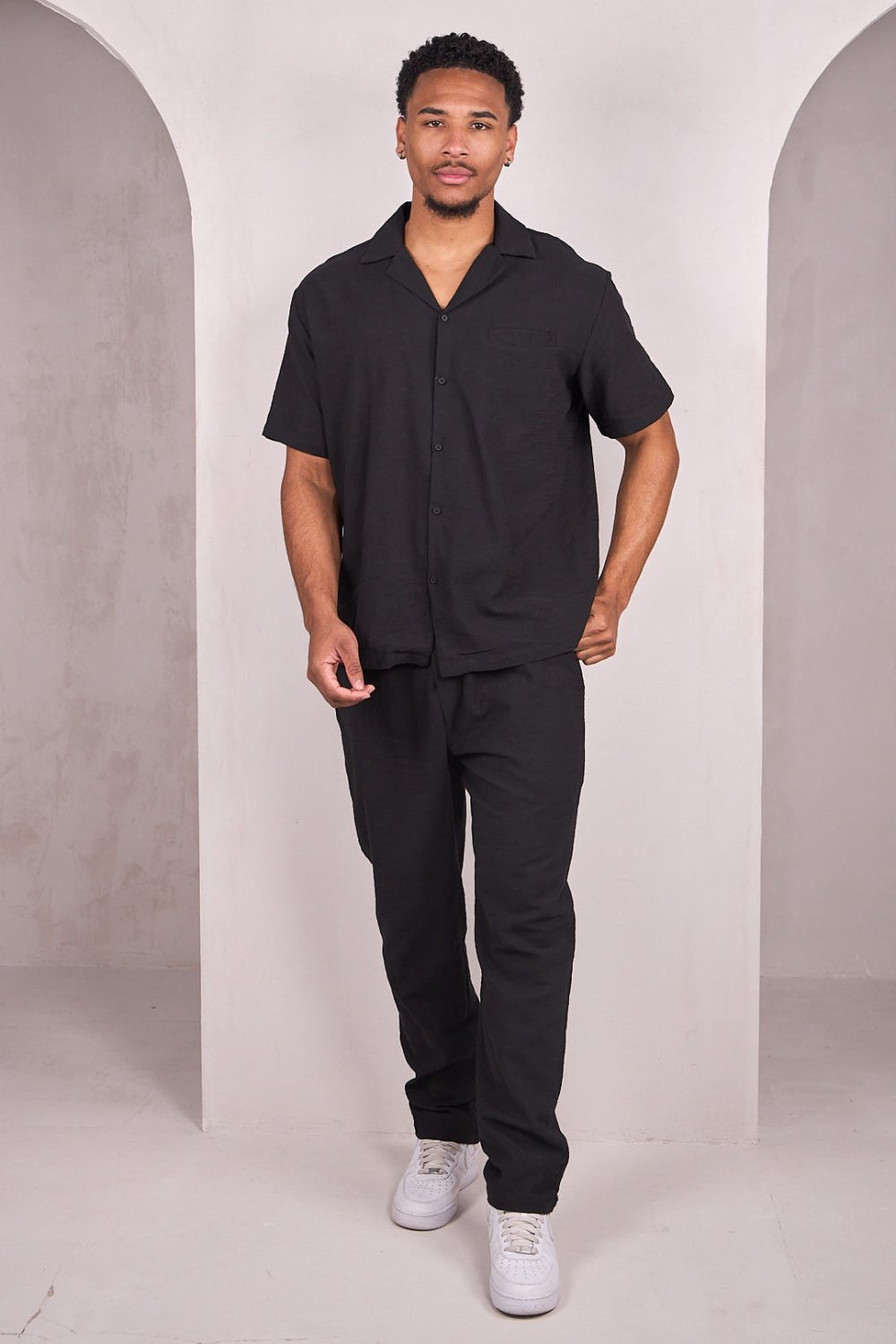 Black linen-look shirt and trousers set