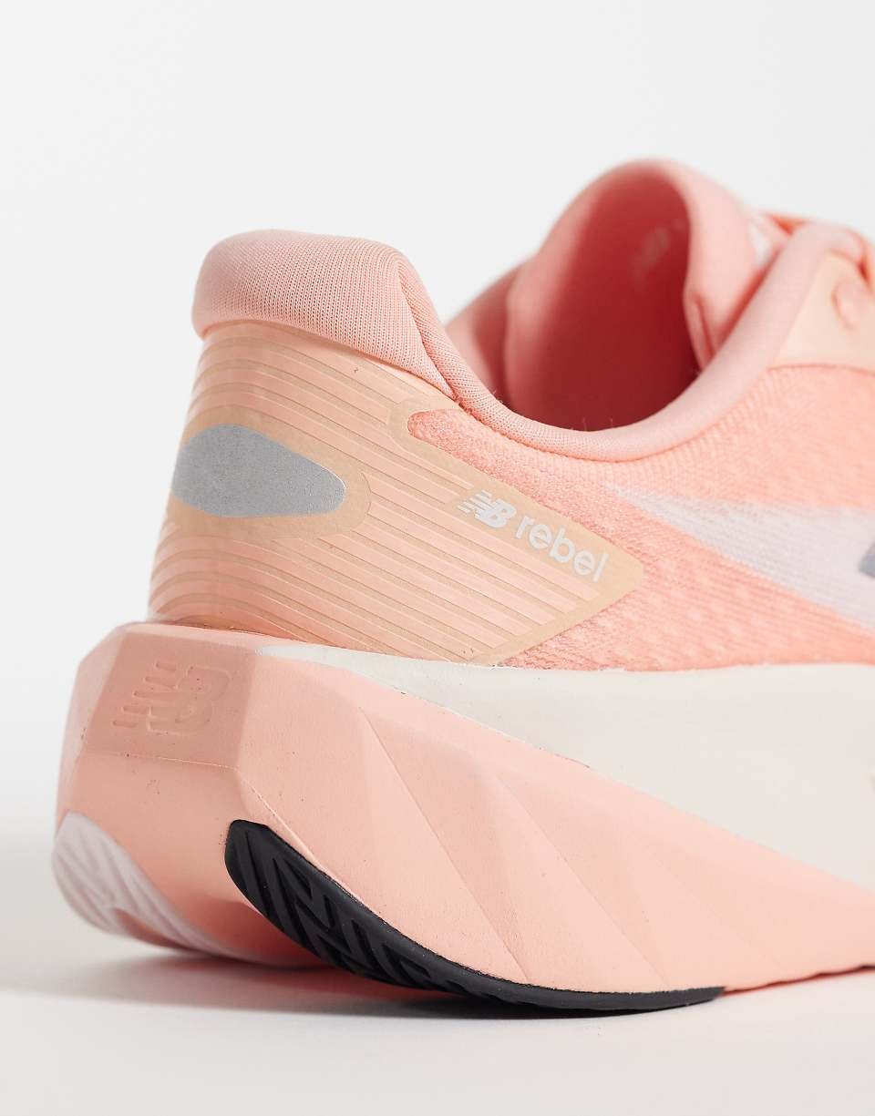 FuelCell Rebel v5 running trainers - Peach