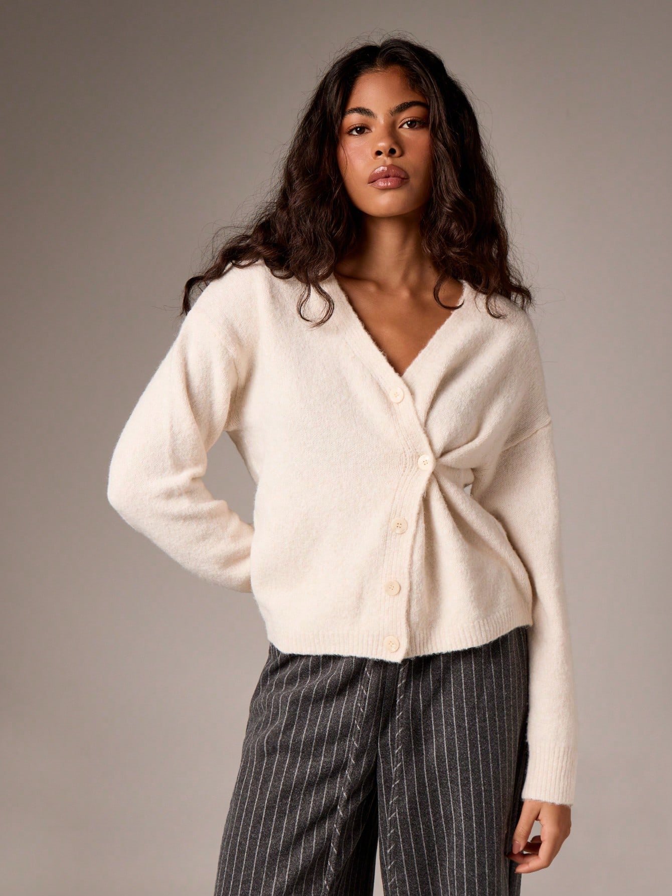 Cardigan court en tricot épais à boutons