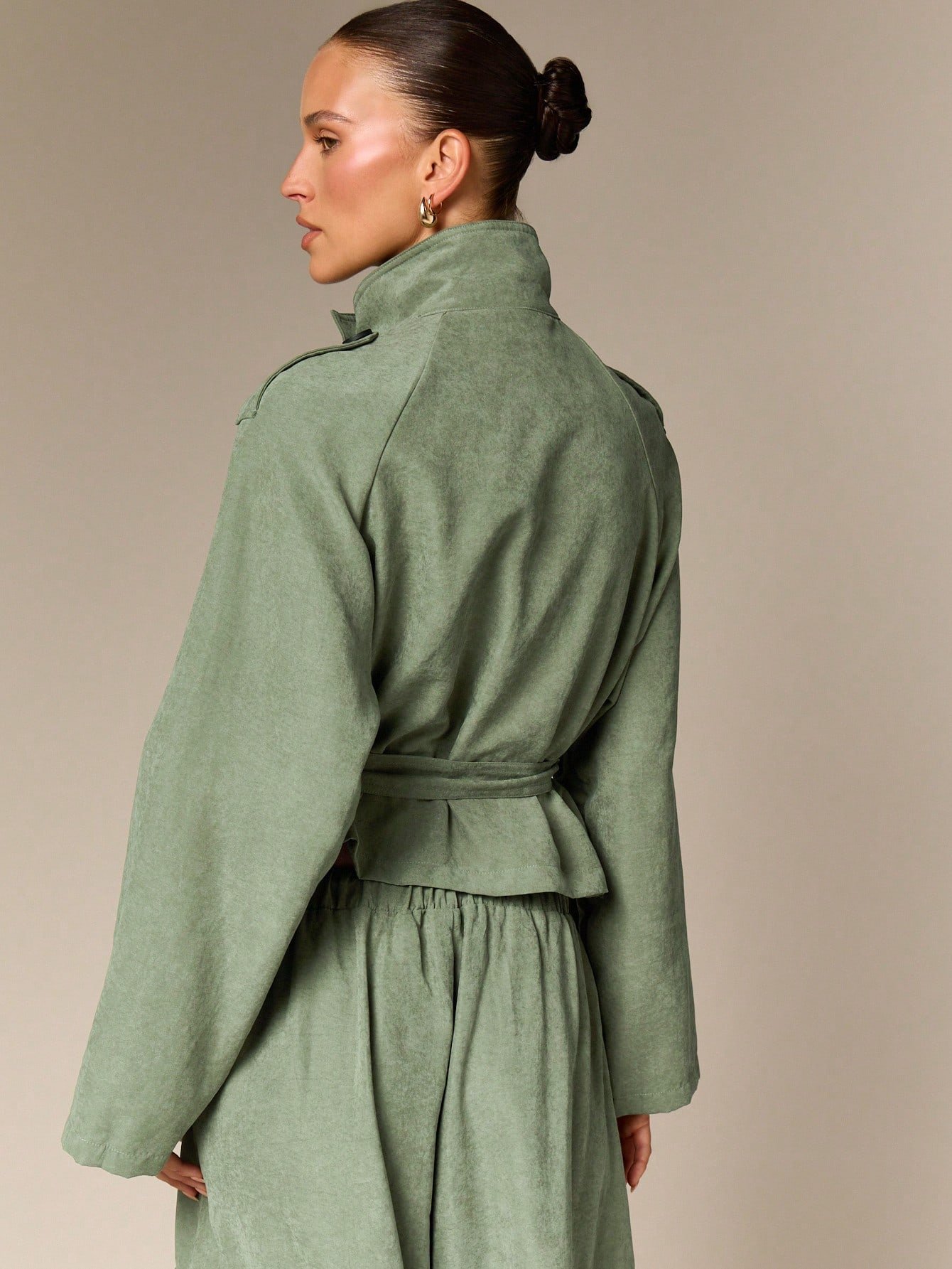 Imperméable croisé effet suédine à ceinture