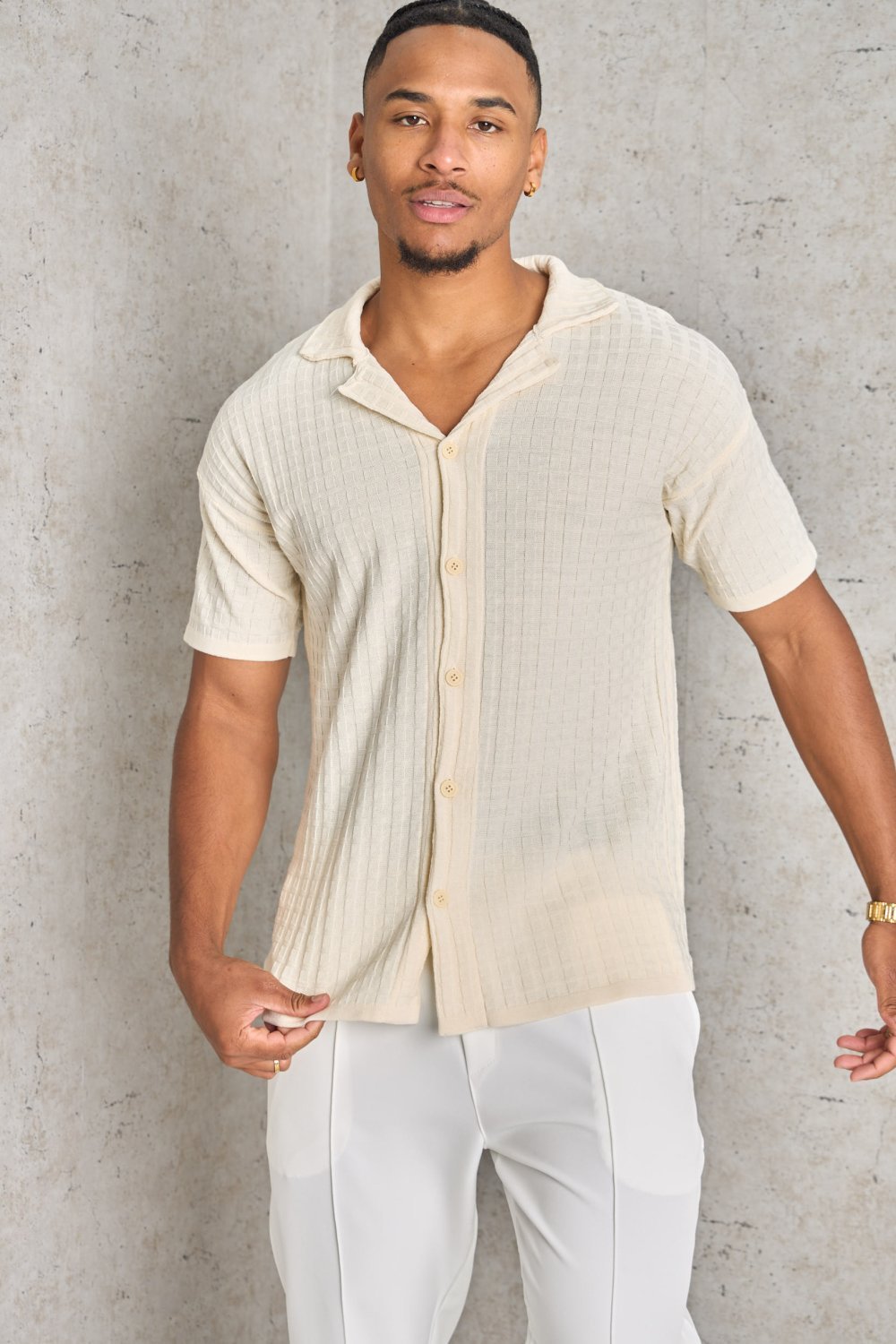 Beige short-sleeved check shirt