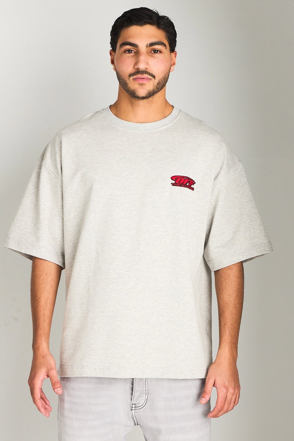 T-shirt b rasma f dher w strass gris