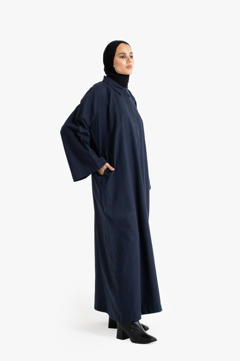 Textured cotton collared abaya - Navy