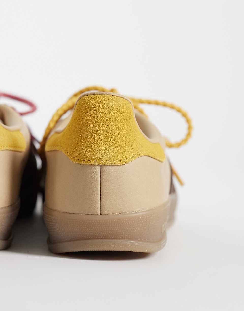حذاء رياضي Gazelle باللون البيج