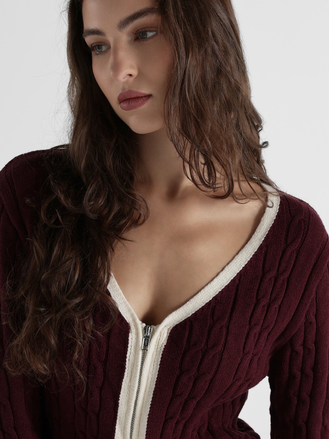 Cardigan qsir b zip f tricot torsadé