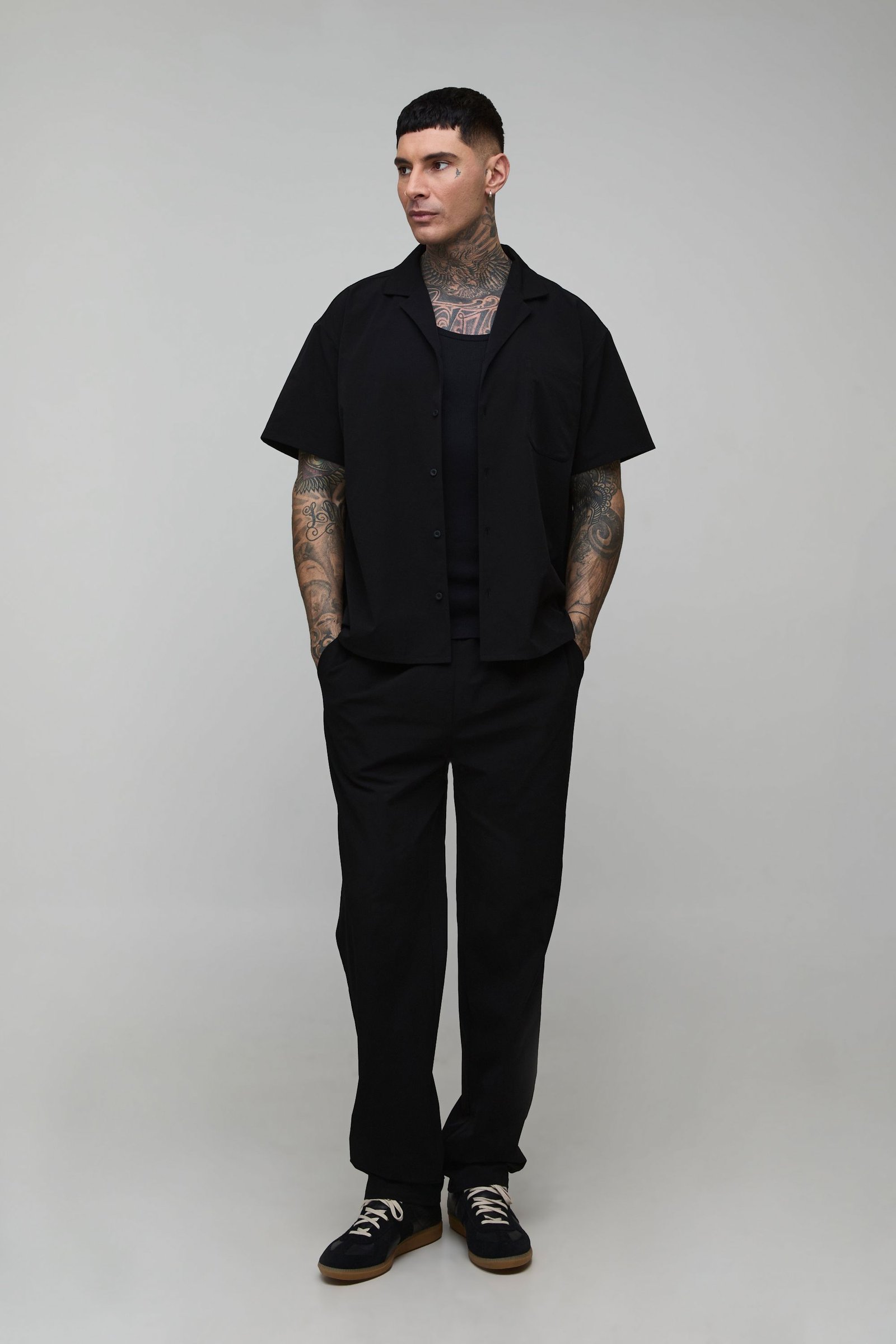 Chemise Ample Et Pantalon En Tissu Technique Extensible Pour Grande Taille