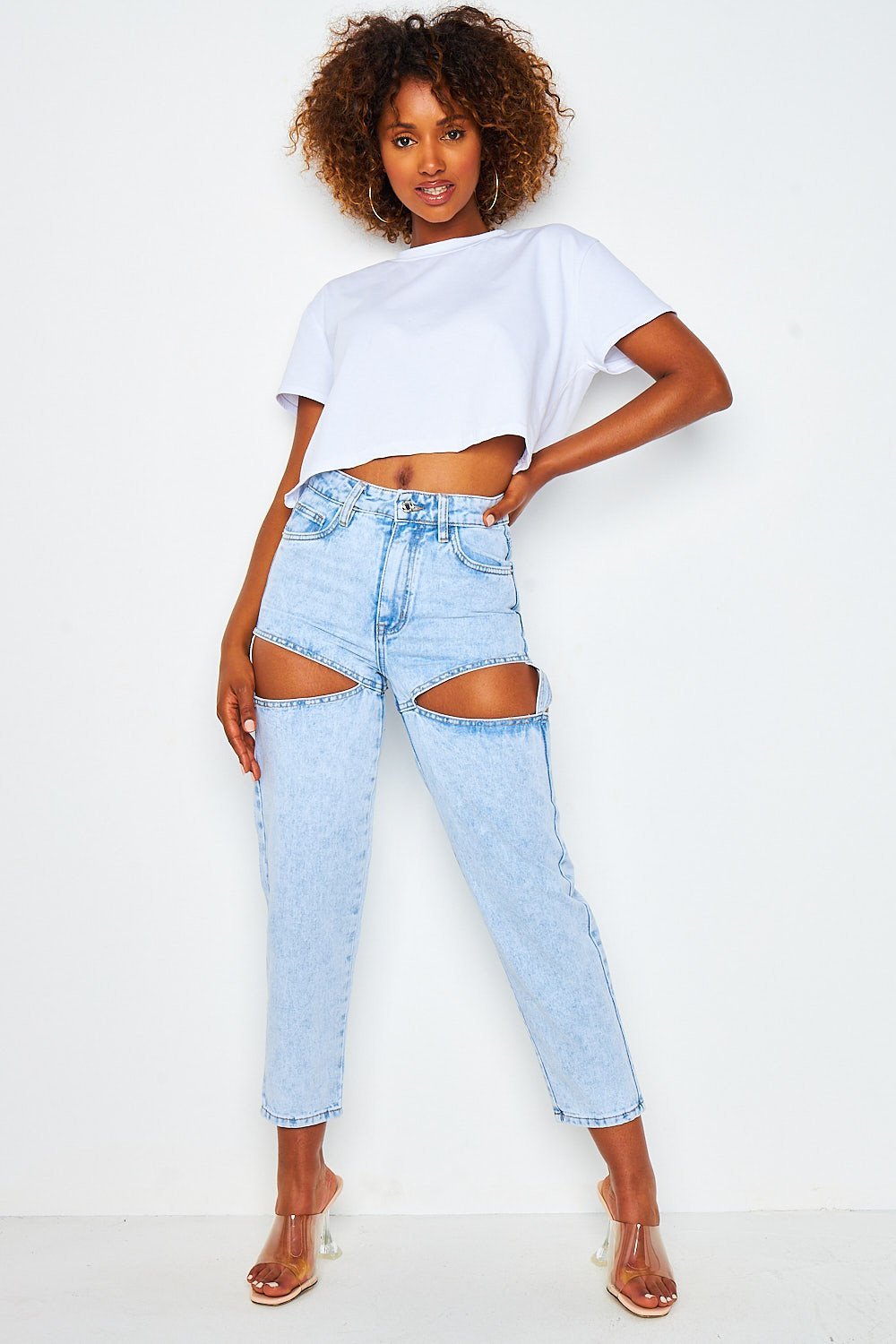 Jean mom ajouré aux cuisses bleu clair