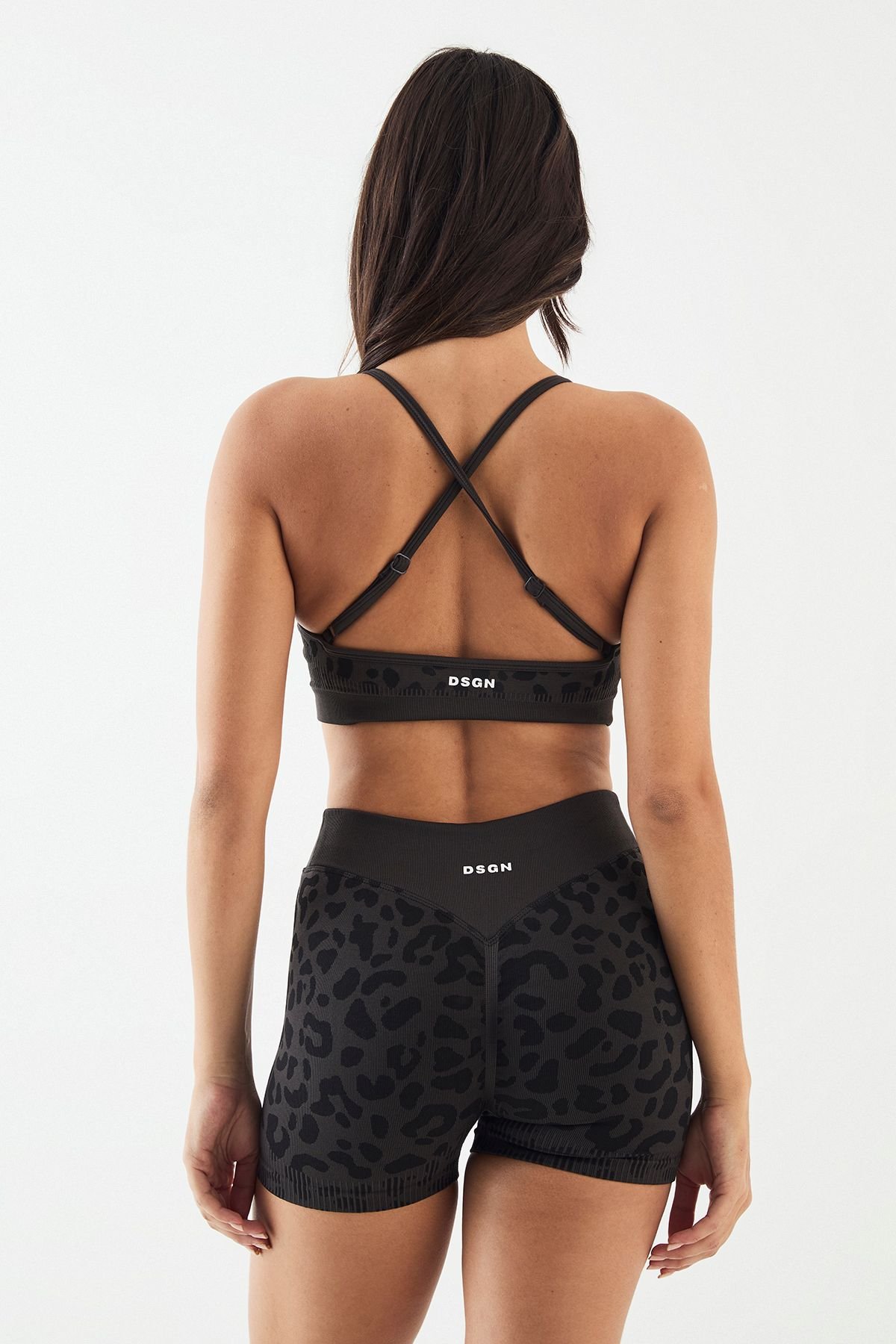 Short sport léopard bla coutures