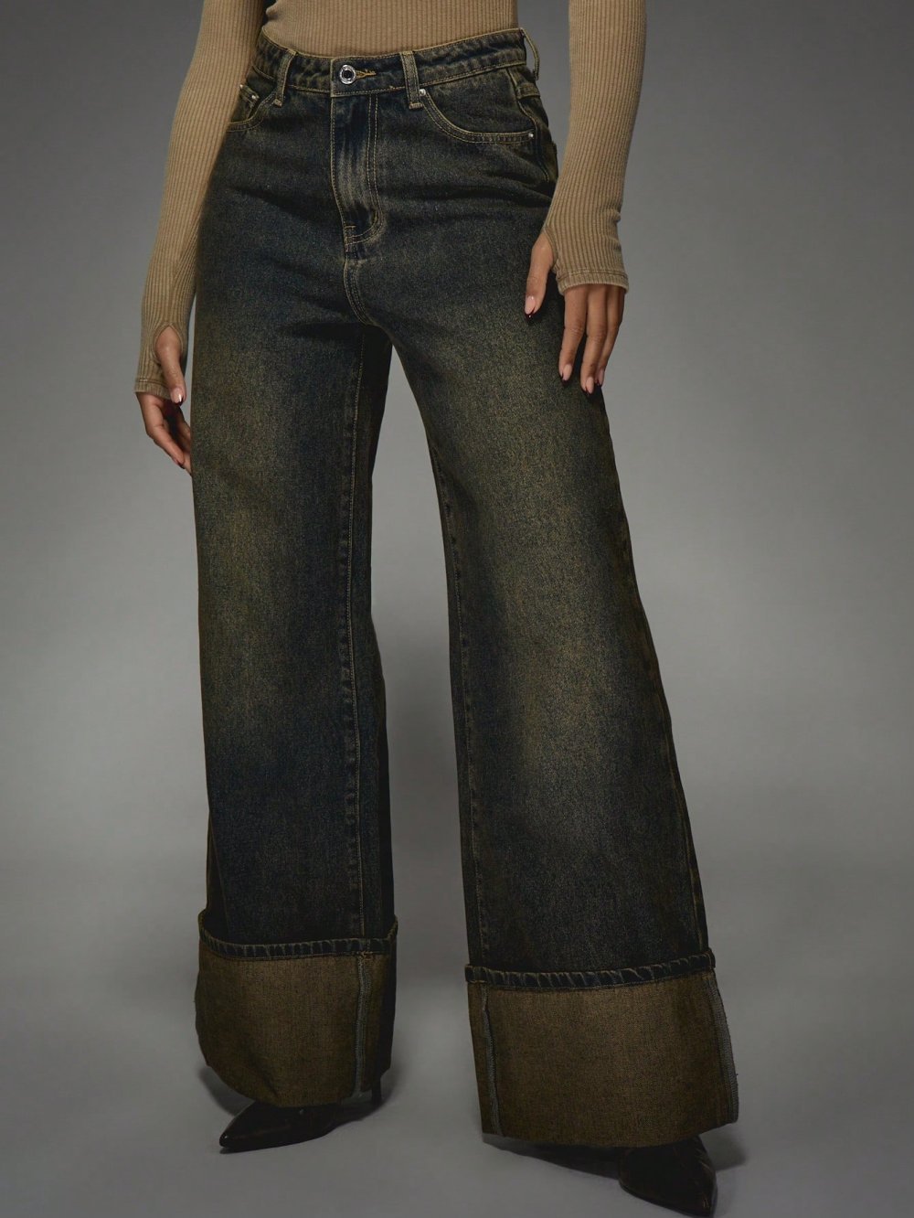 Navy low-rise wide leg jeans with turn-up hem