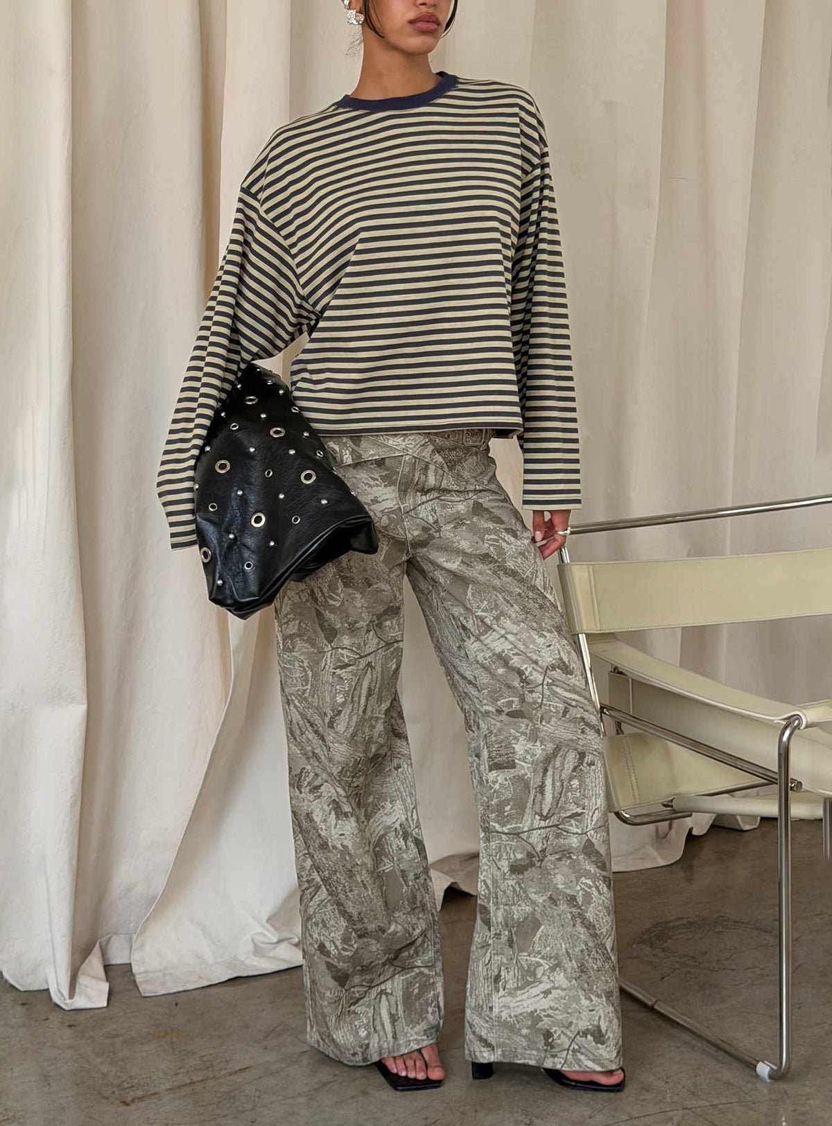 Jean large camouflage b ceinture croisée