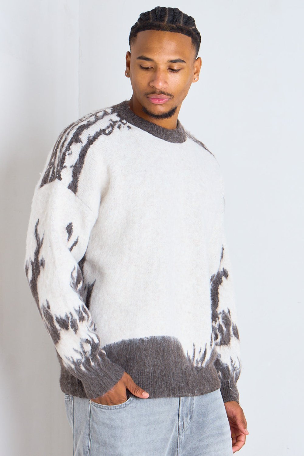 Pull col rond à motif abstrait beige et marron