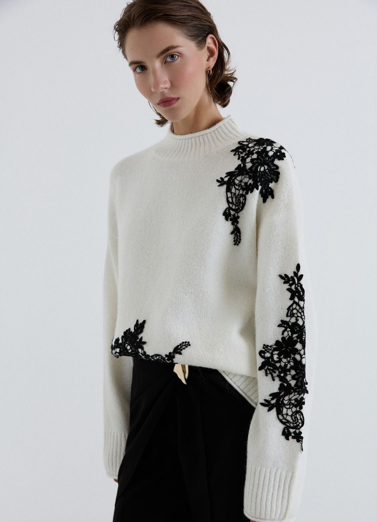 Pull b dentelle b lon mkhalef