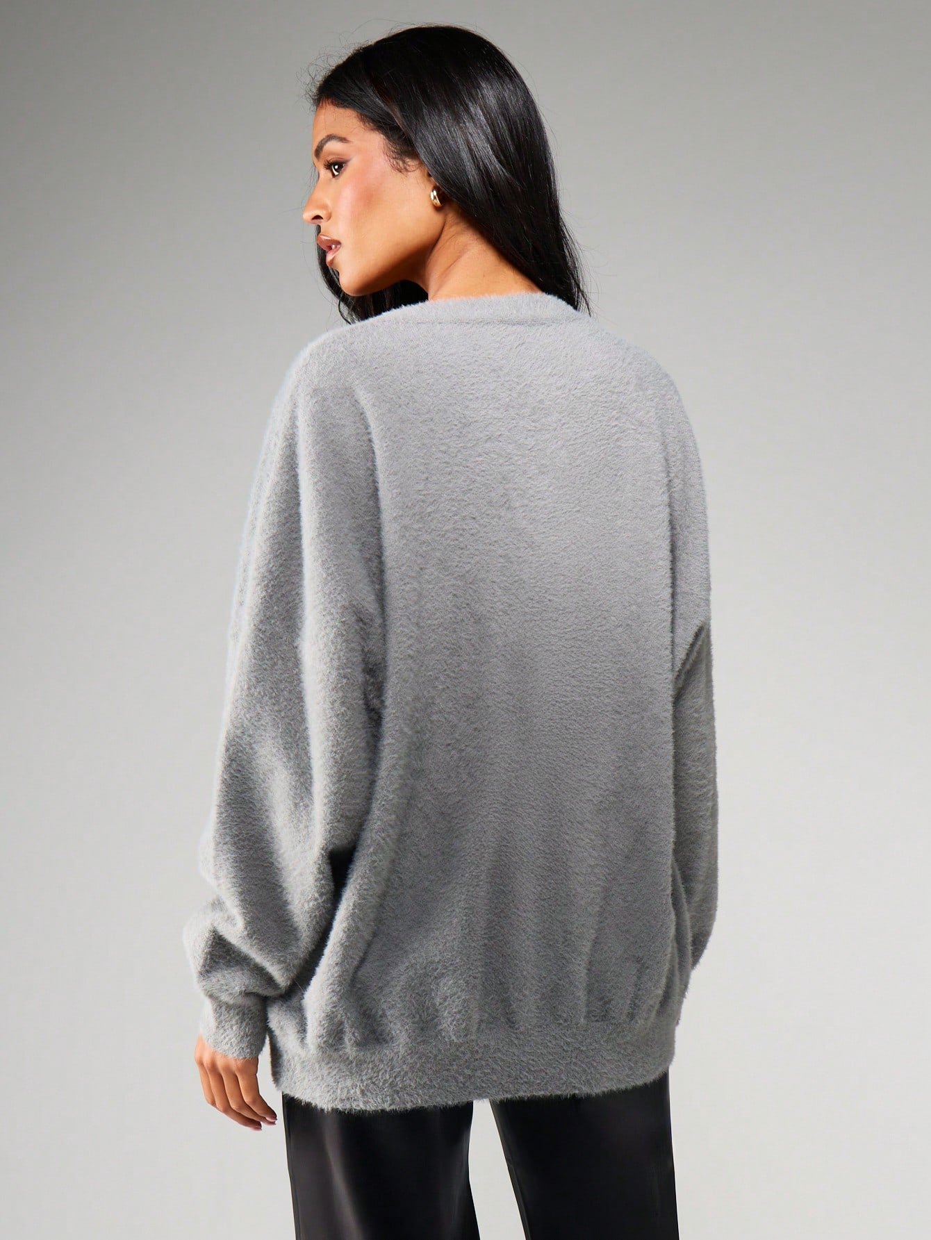 Cardigan oversize b boutons f tricot na3em