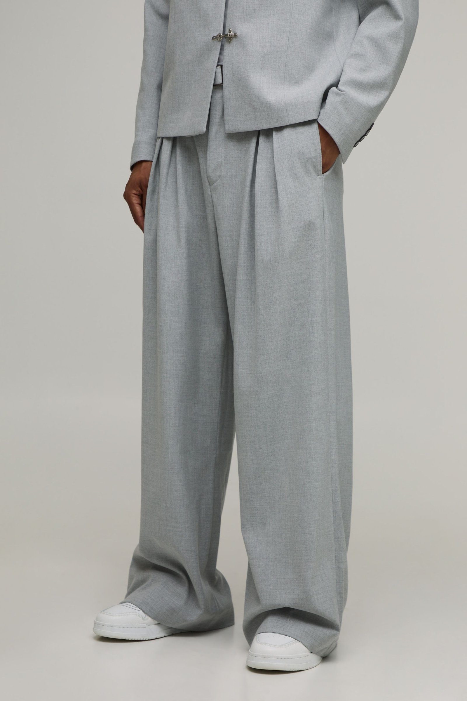 Pantalon De Costume Coupe Large À Double Pli Avec Ceinture