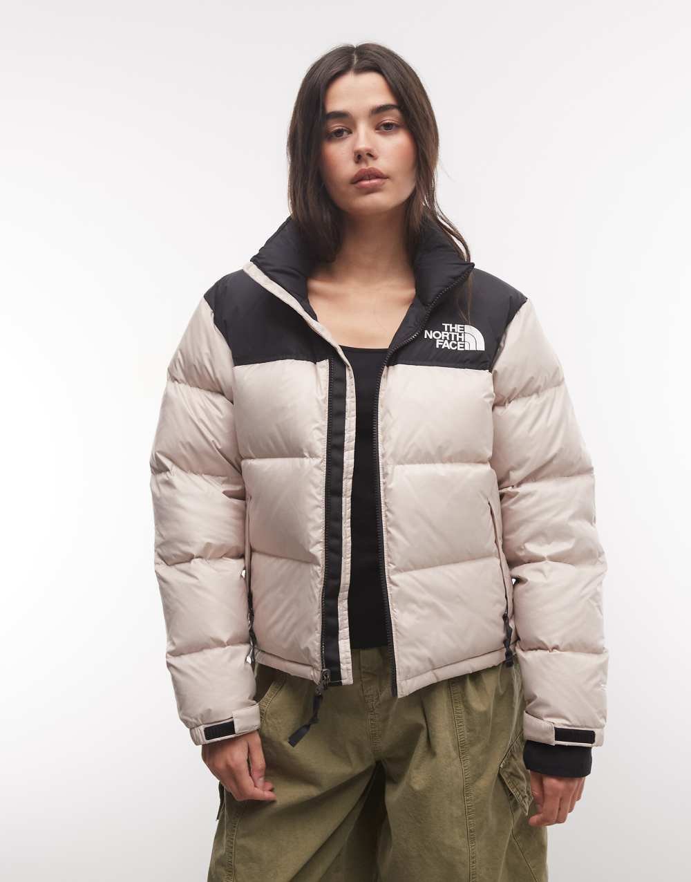 سترة منفوخة Nuptse 1996 بالبيج والأسود