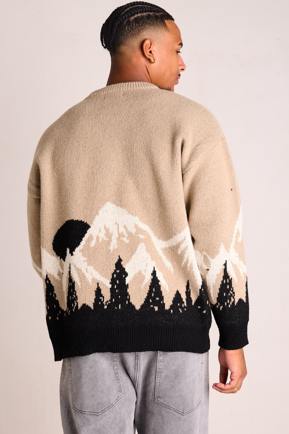 Taupe knit jumper with landscape pattern