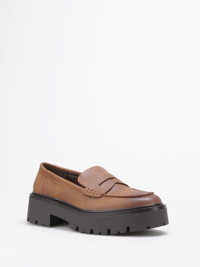 Camel cleated platform loafers