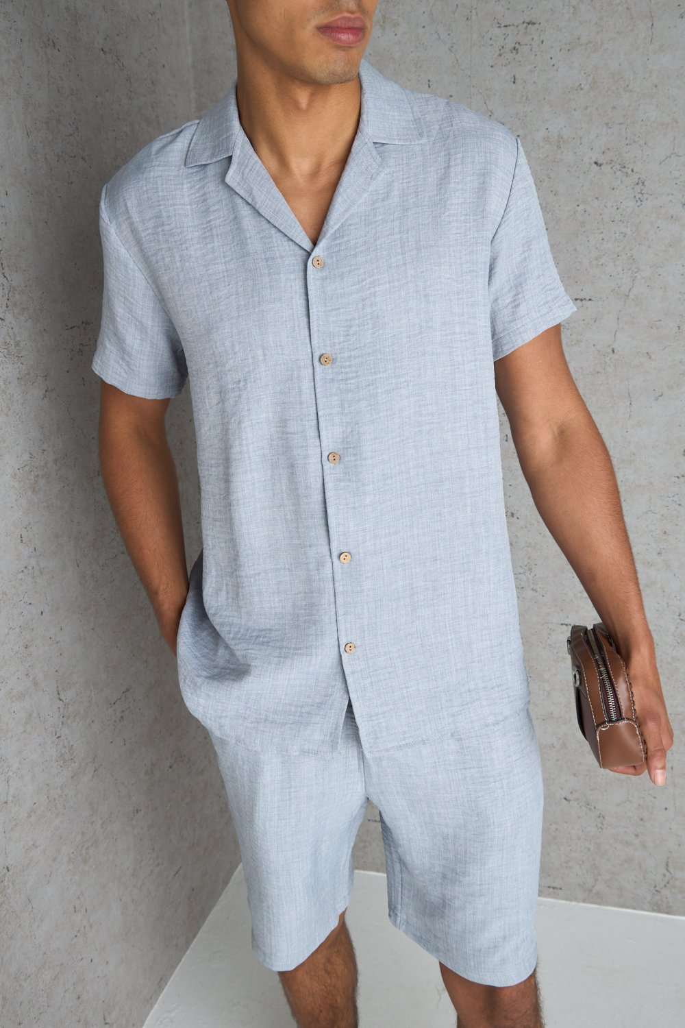 Ensemble chemise et short texturé gris