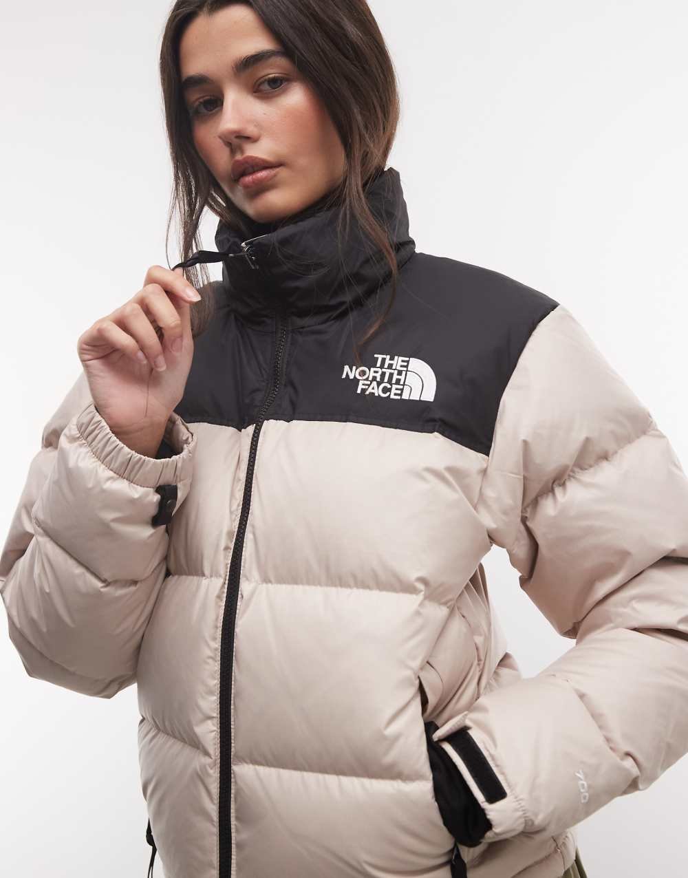 سترة منفوخة Nuptse 1996 بالبيج والأسود