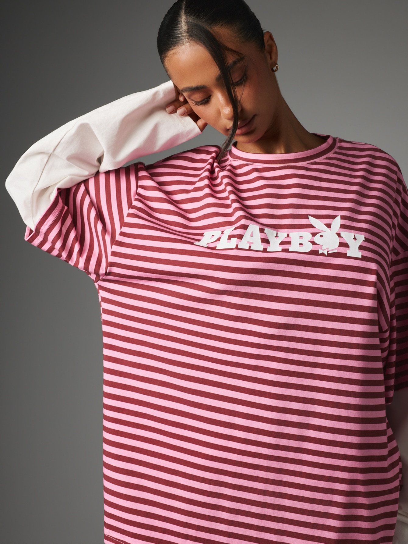 T-shirt rayé oversize à imprimé graphique