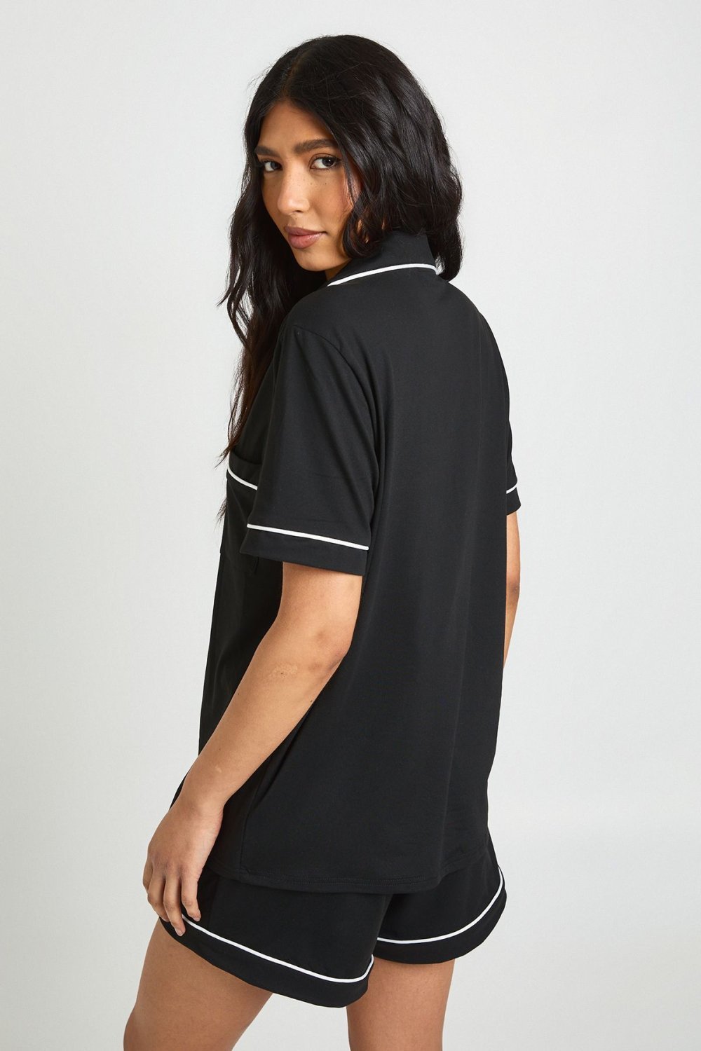 Jersey shirt and shorts pyjama set with piping - Tall