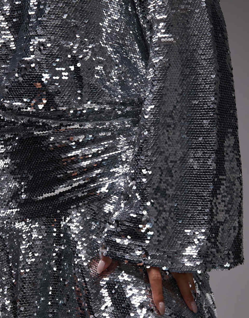 ASOS - ARCHIVE - فستان طويل مزين بالترتر بأكمام طويلة وخصر منخفض - فضي