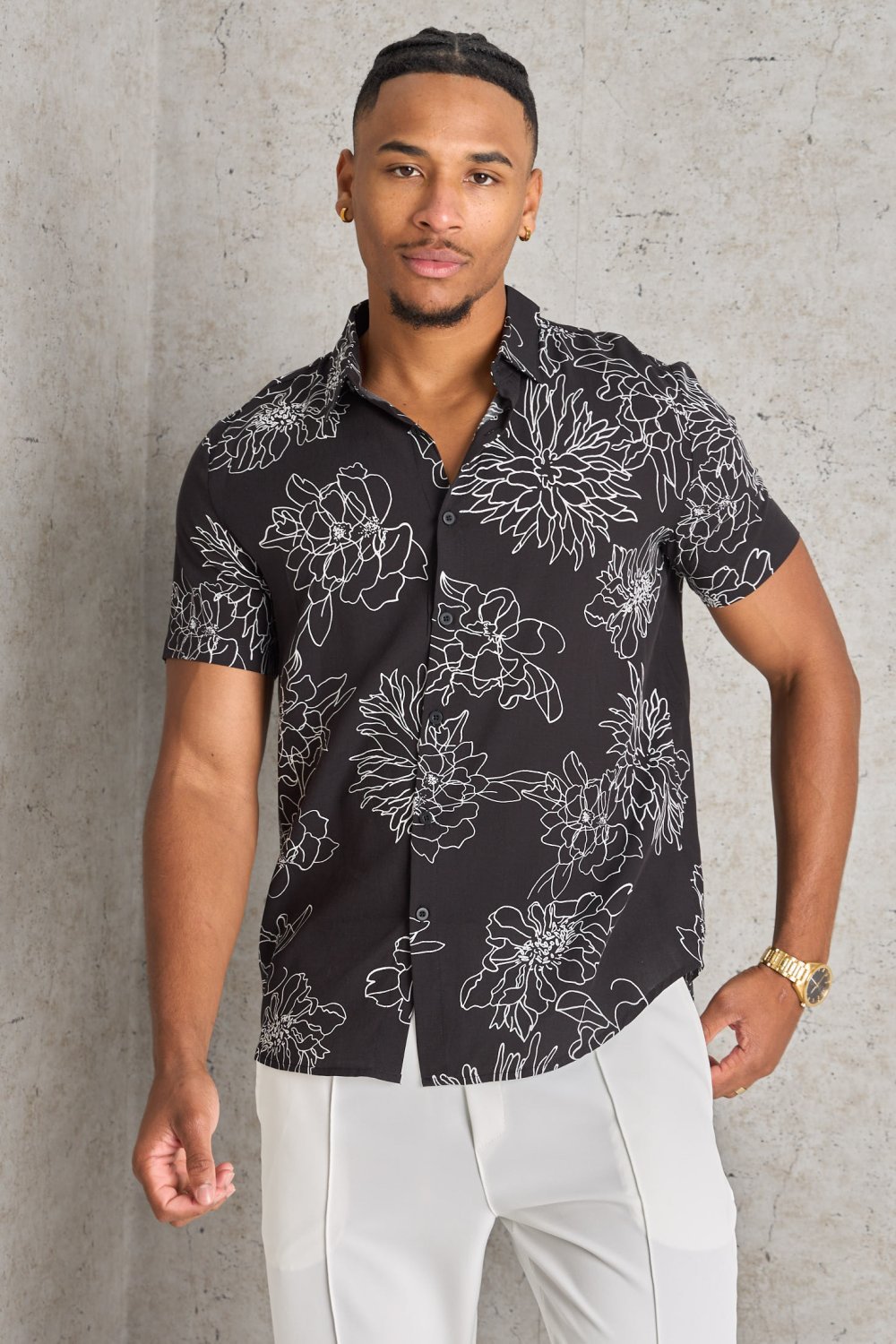 Chemise à fleurs manches courtes noire