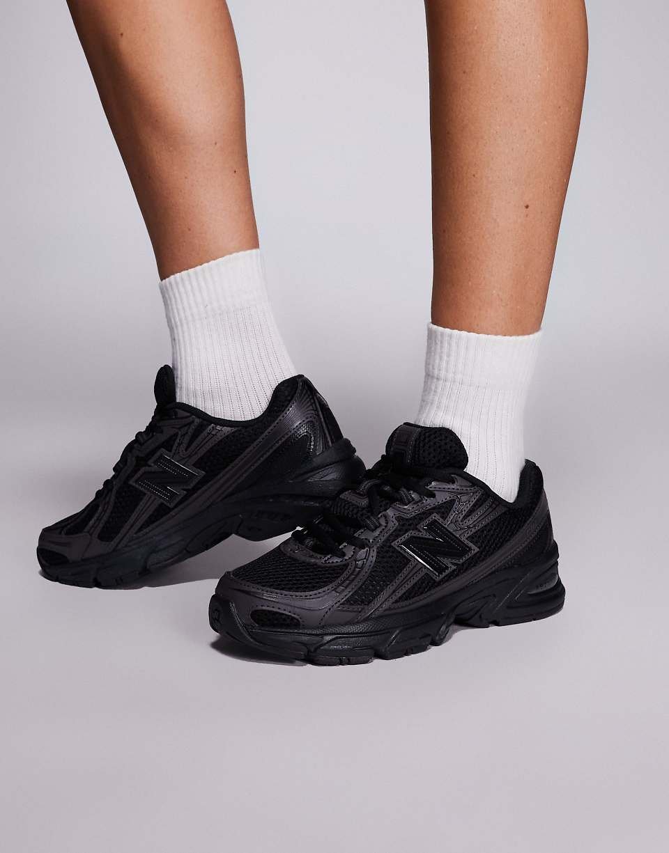 740 trainers in black