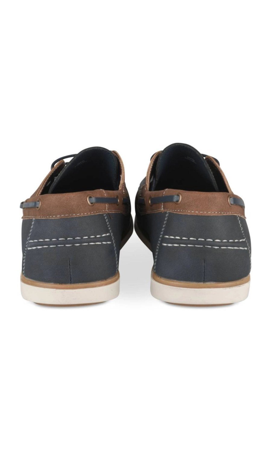 Two-tone boat shoes, 2 eyelets