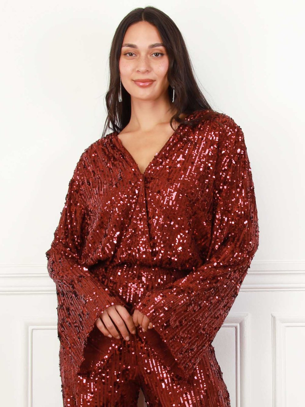 Top cache-cœur à sequins et manches évasées