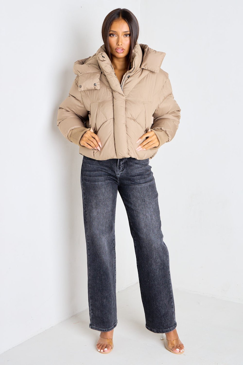 Camel short quilted hooded puffer jacket