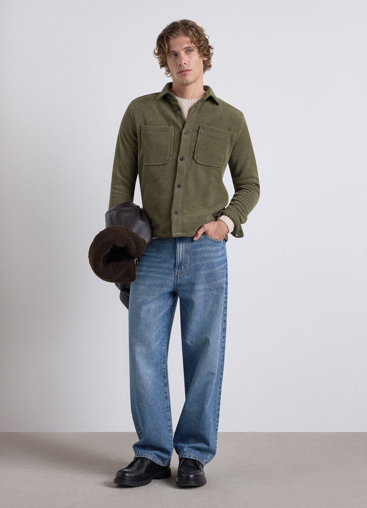 Ribbed shirt with chest pockets