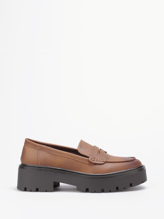 Mocassins b plateforme crantée camel
