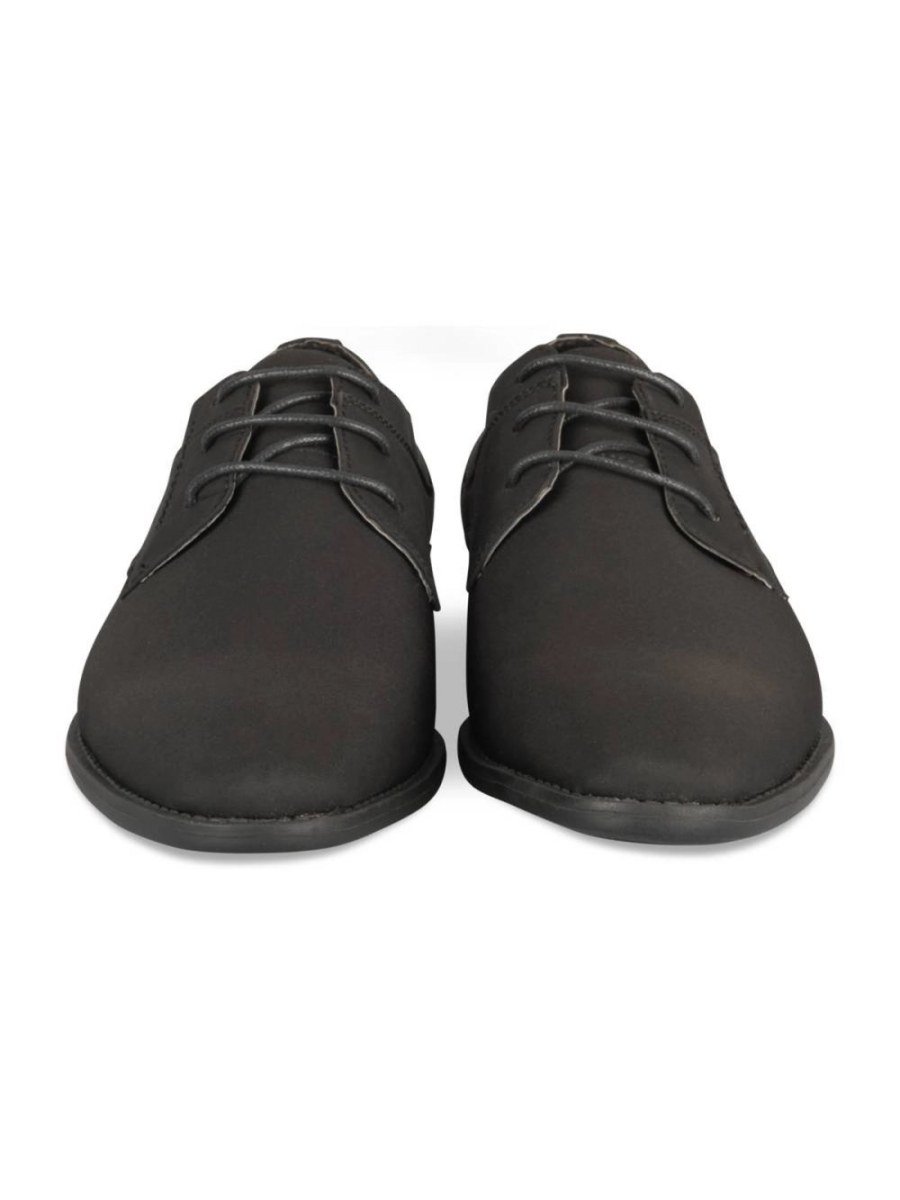 Black derbies with side stitching