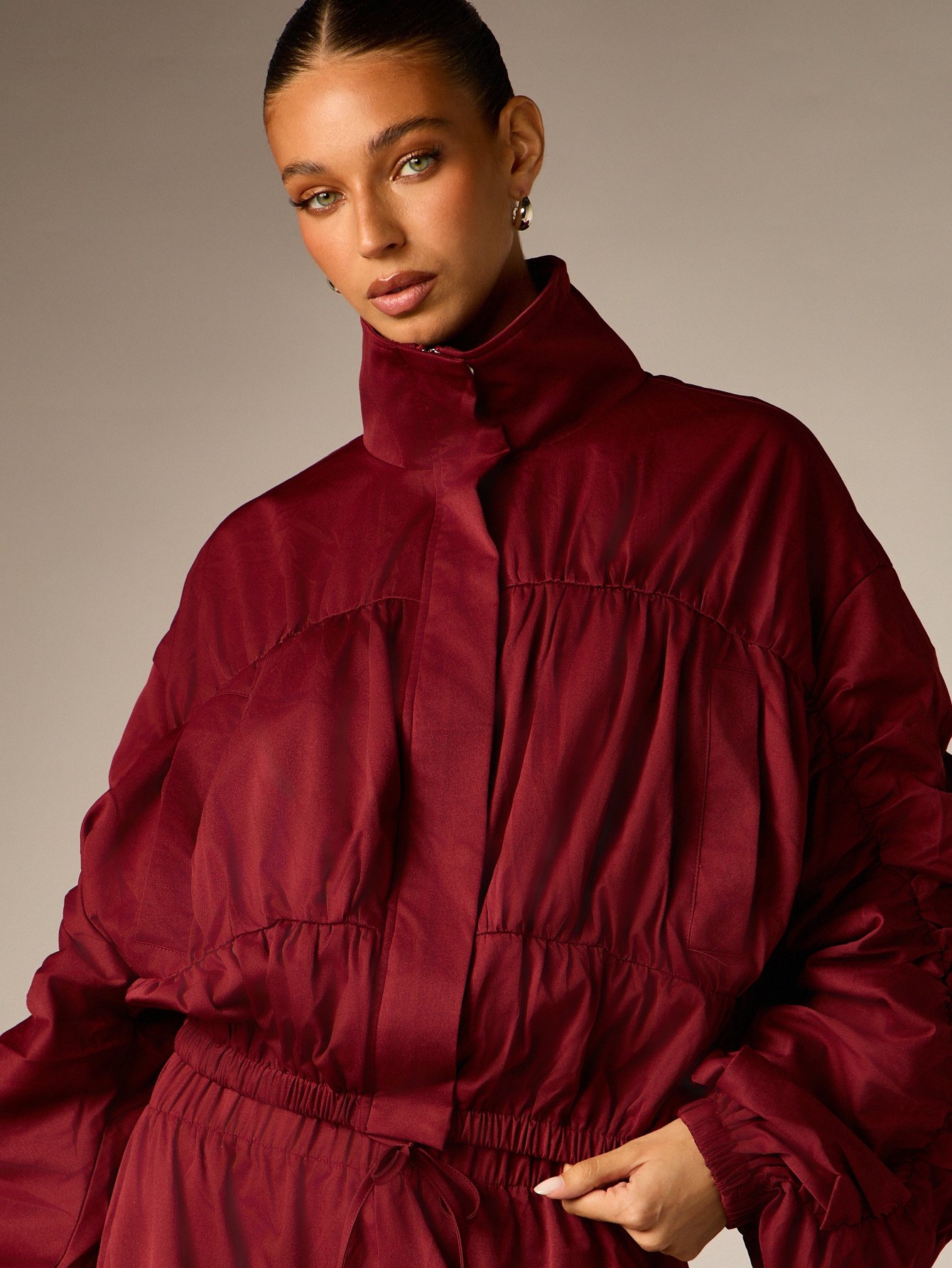 Oversized high neck windbreaker