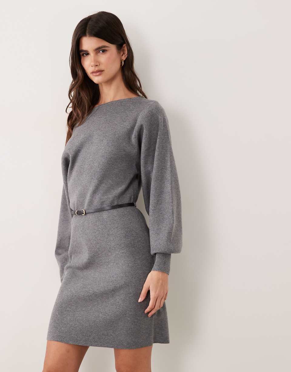 Robe-pull ceinturée à encolure bateau en charbon