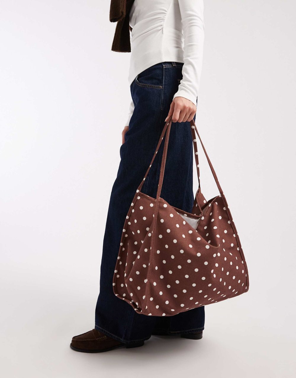 Sac cabas en toile marron à pois