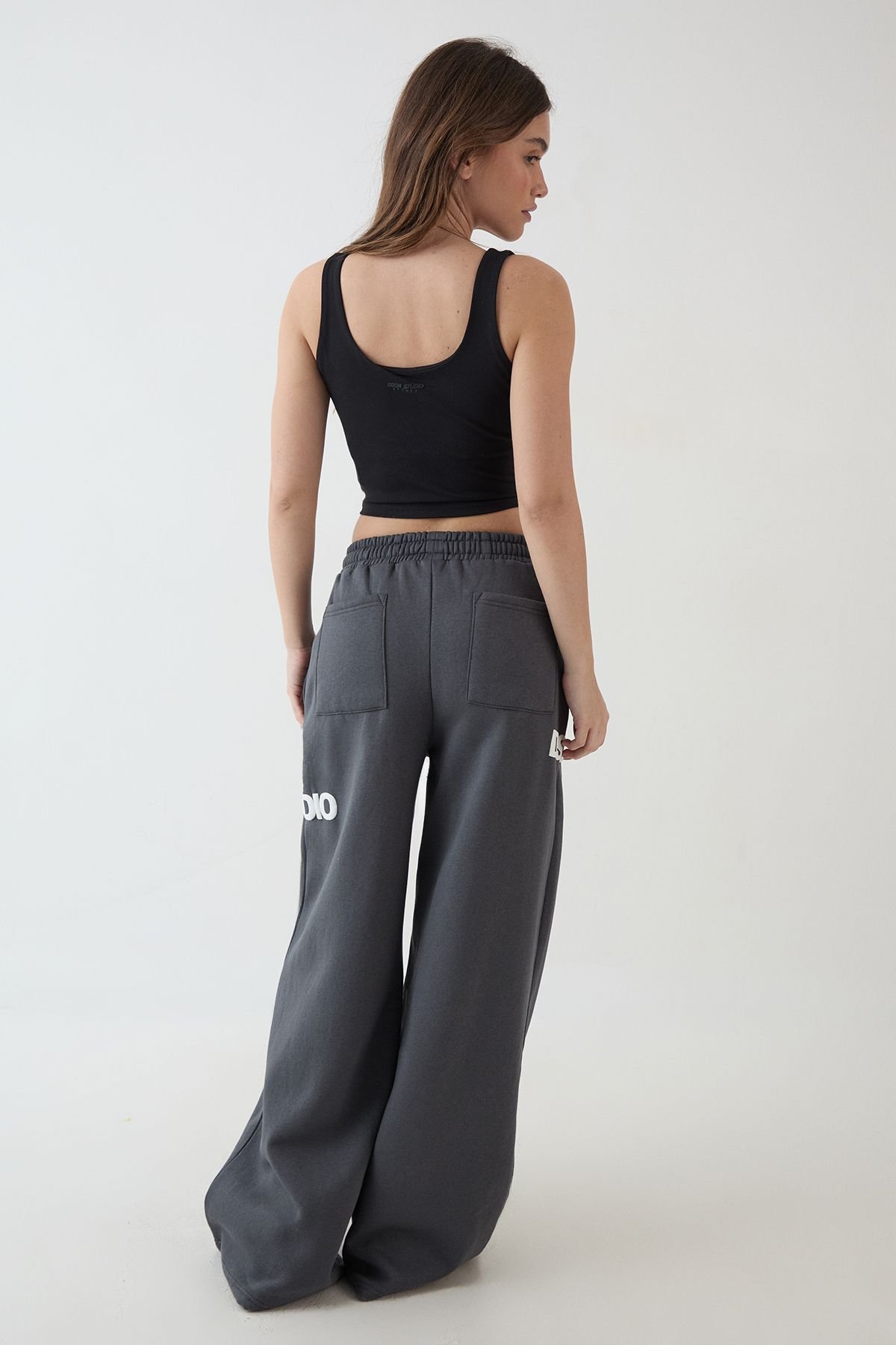 Brassière de sport longue à décolleté plongeant
