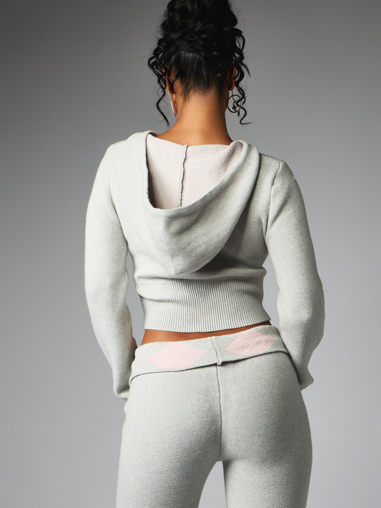 Pull court zippé en maille argyle à logo brodé