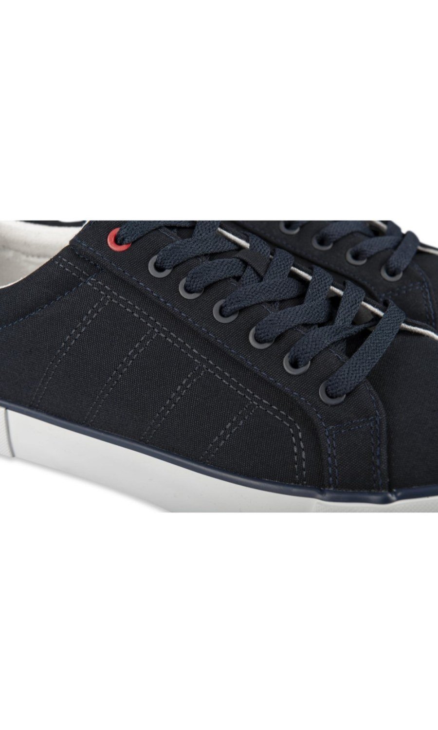 Baskets dyal toile b khiyata bayna bleu marine