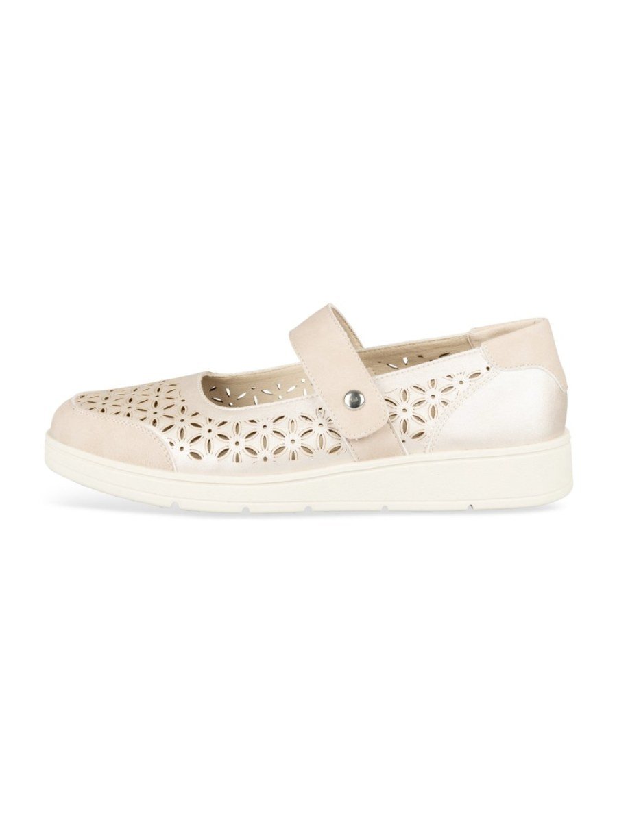 Babies ajourées à bride beige