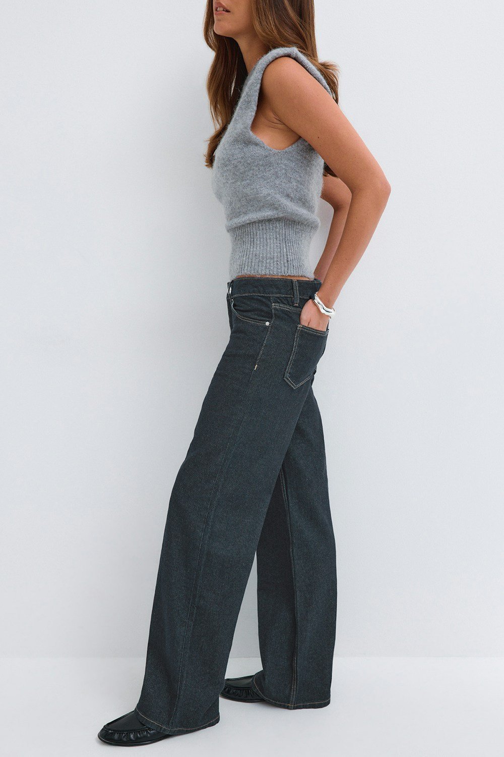 Blue mid-rise wide leg jeans