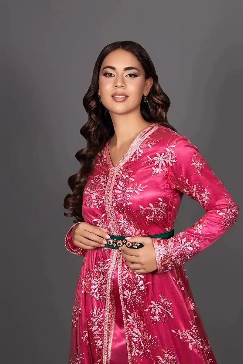 Takchita satin rose w dentelle nacarat