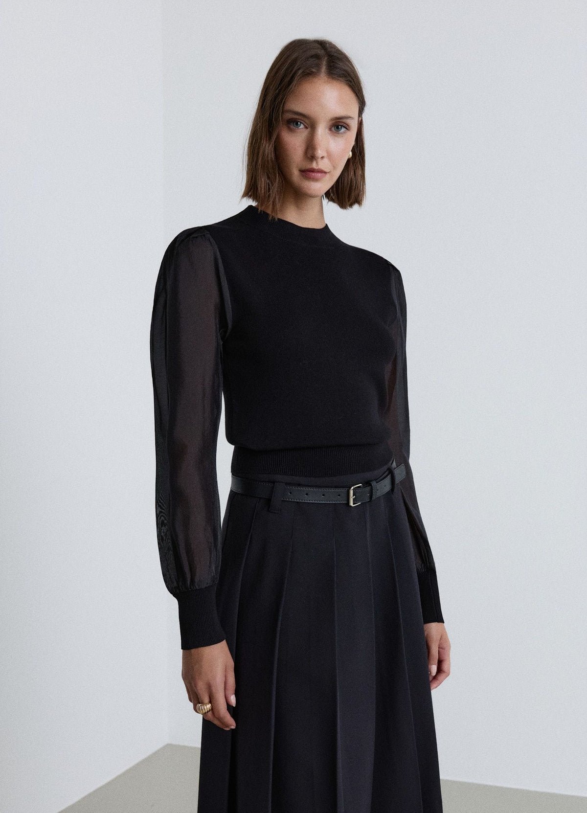 Two-tone top with organza-effect sleeves