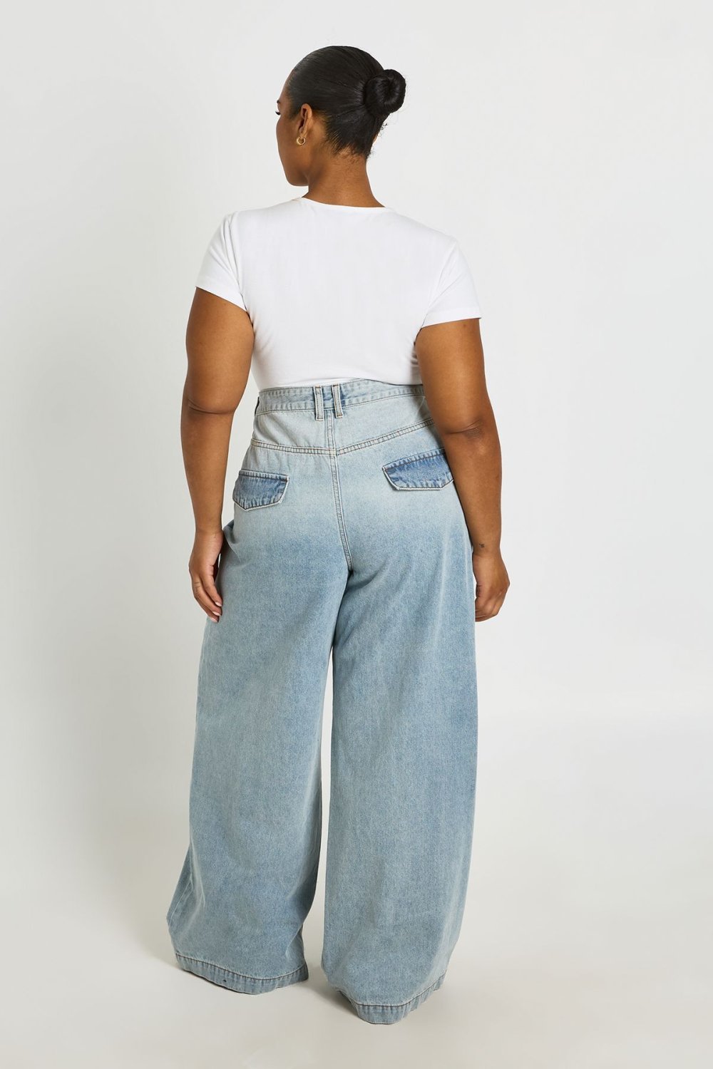 Pale blue wide leg jeans with pleats - Plus size