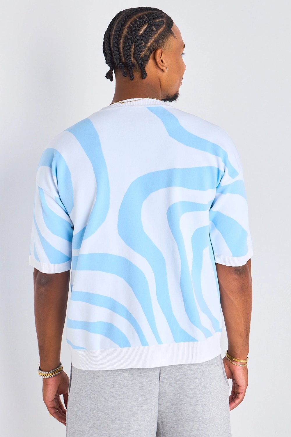 Pull kmam 9sar joj lwan byed w zre9