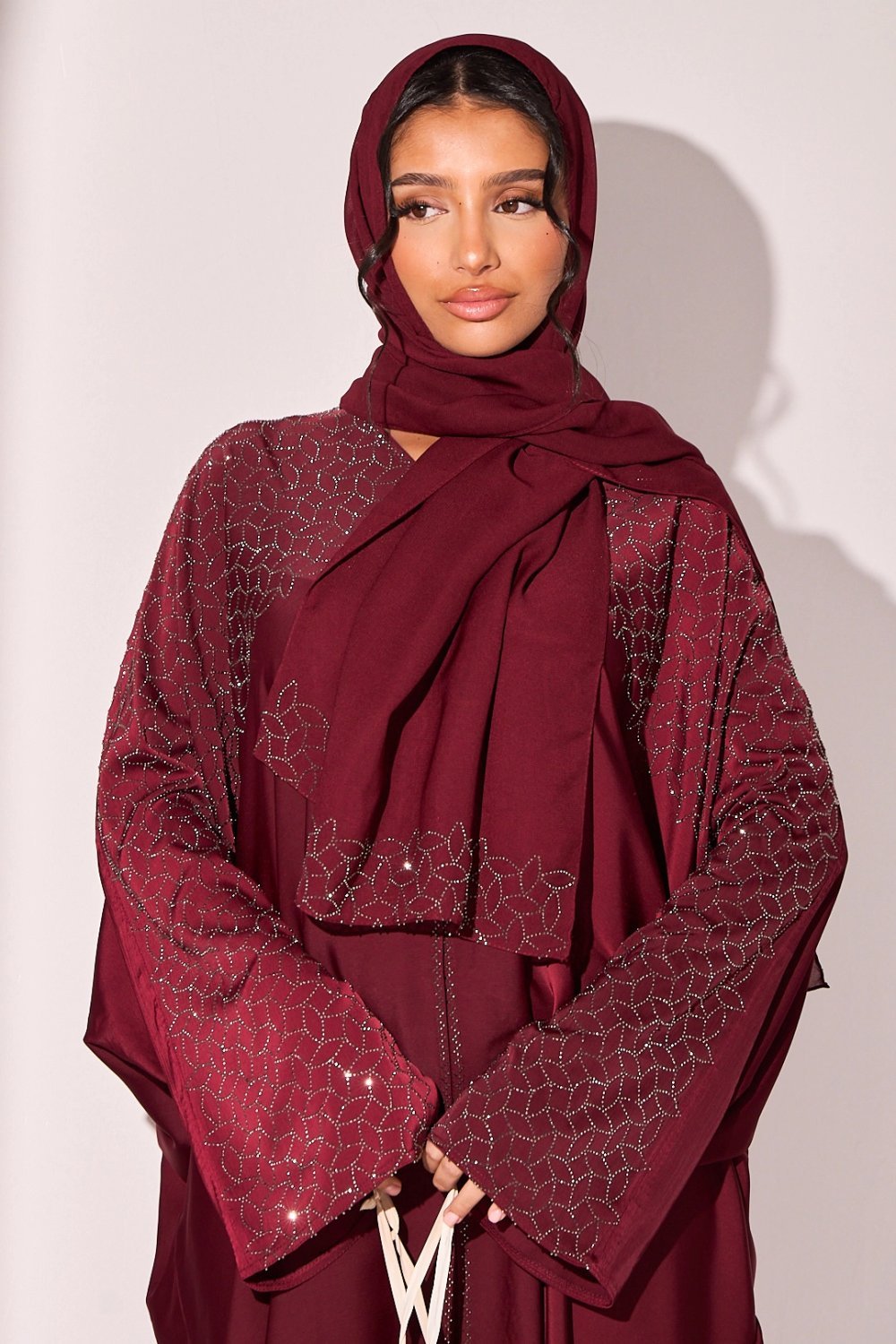 Abaya kimono bordeaux b strass wraq w voile