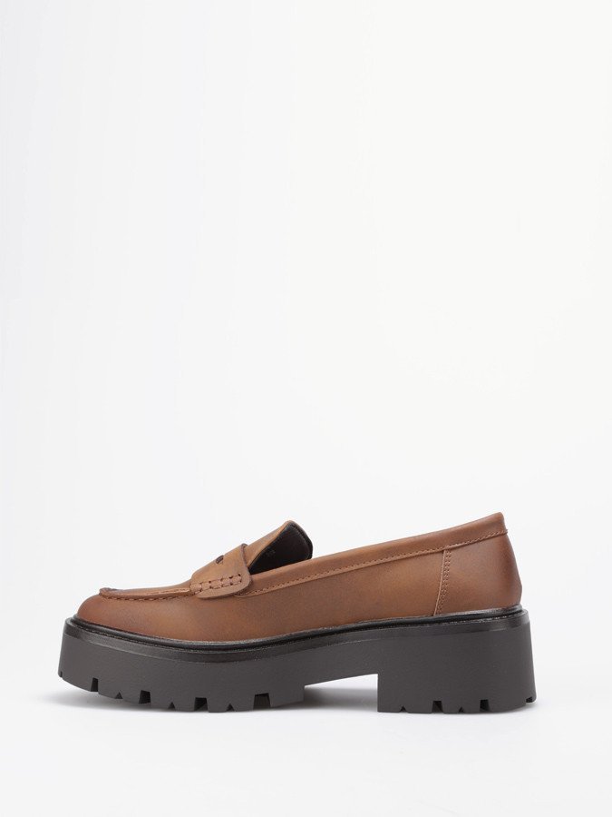 Camel cleated platform loafers