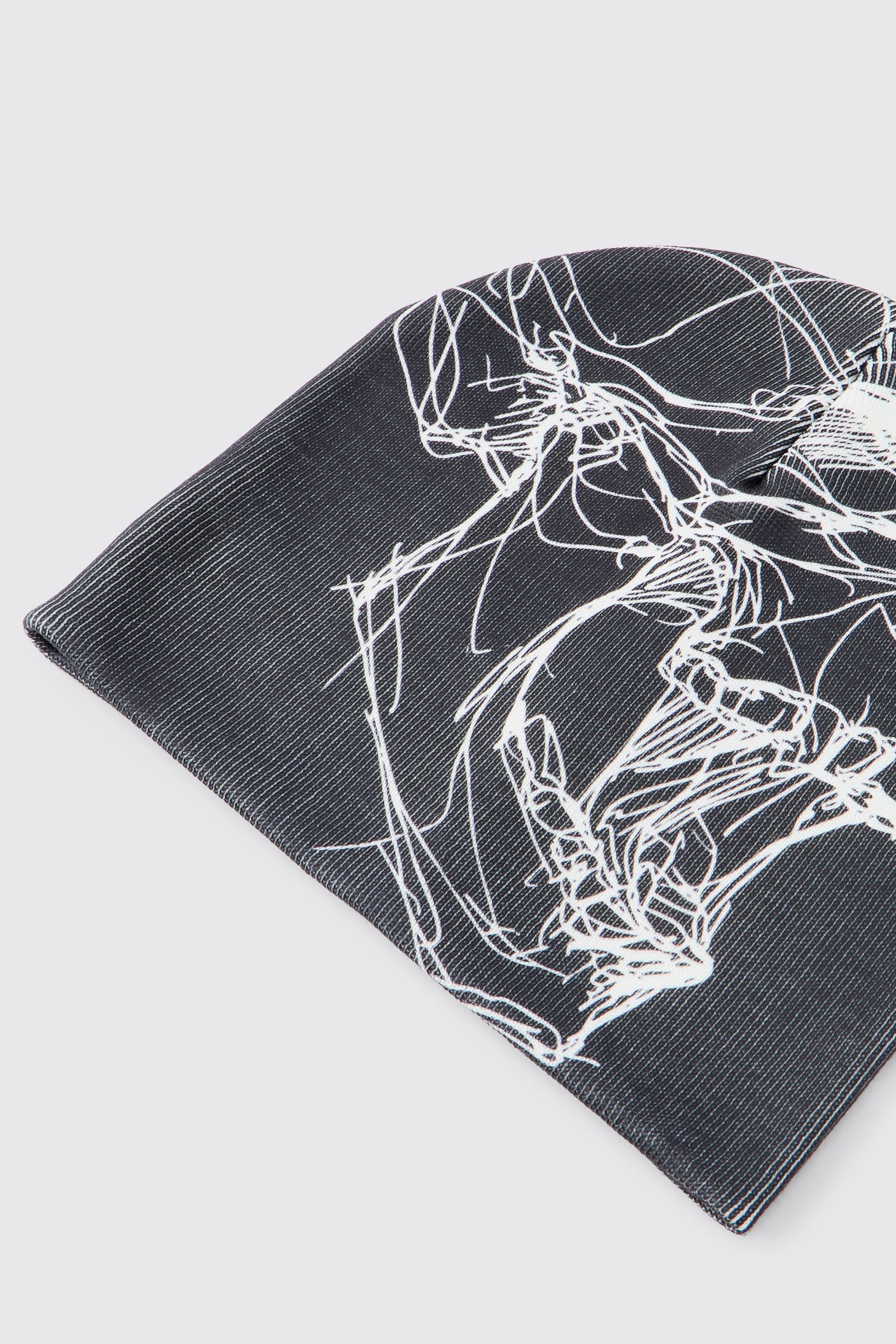 Line art skull graphic beanie